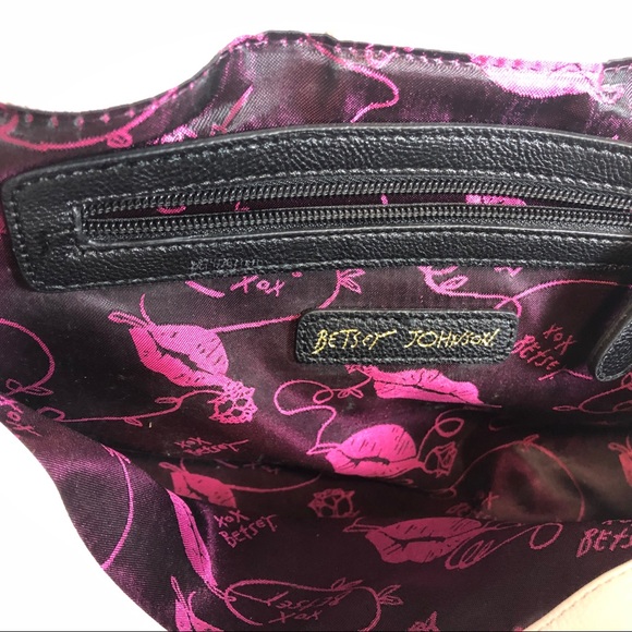 Betsey Johnson Purse Handbag heart white leather - Picture 5 of 8